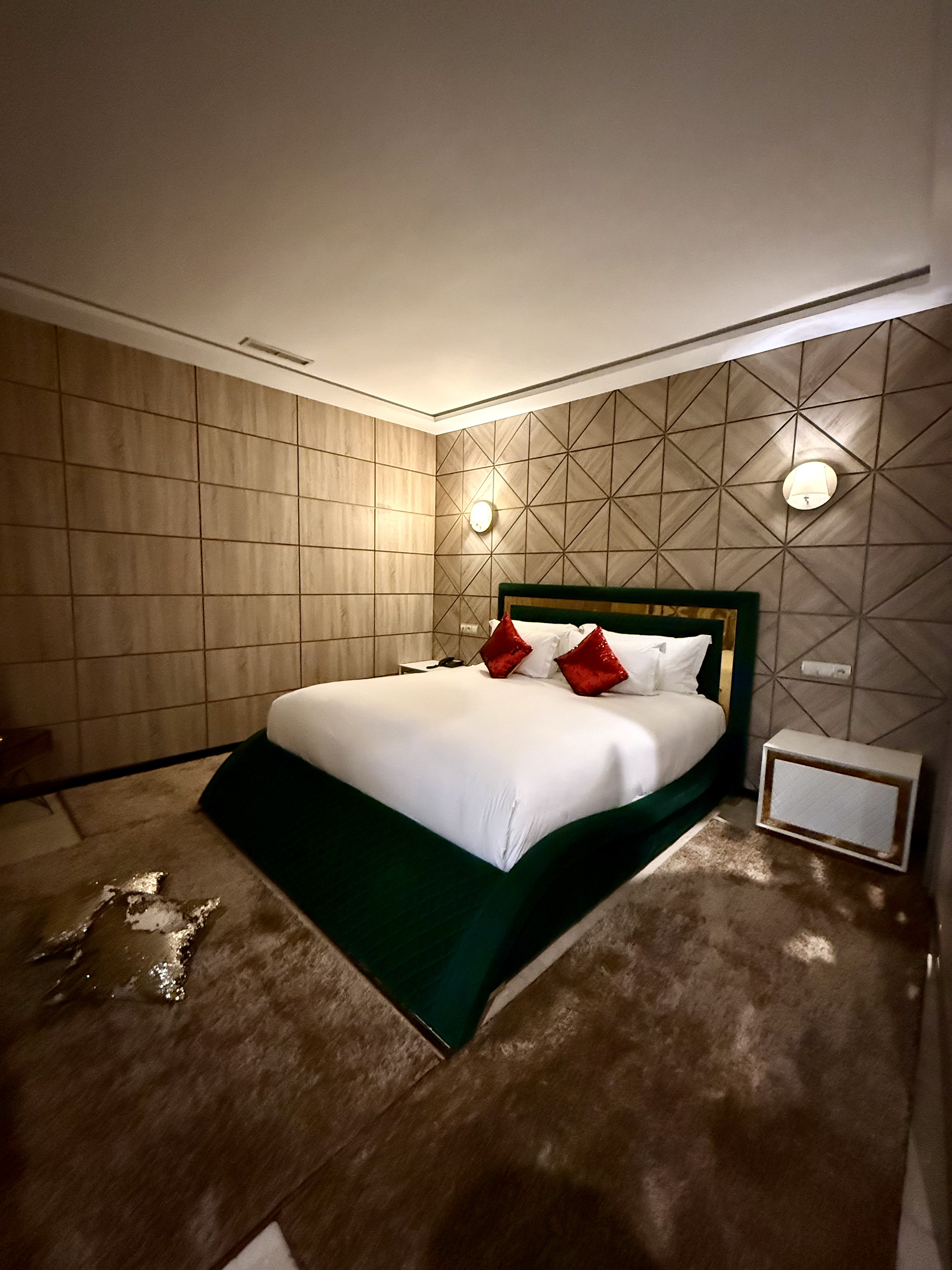 Suite de Luxe - Image 1
